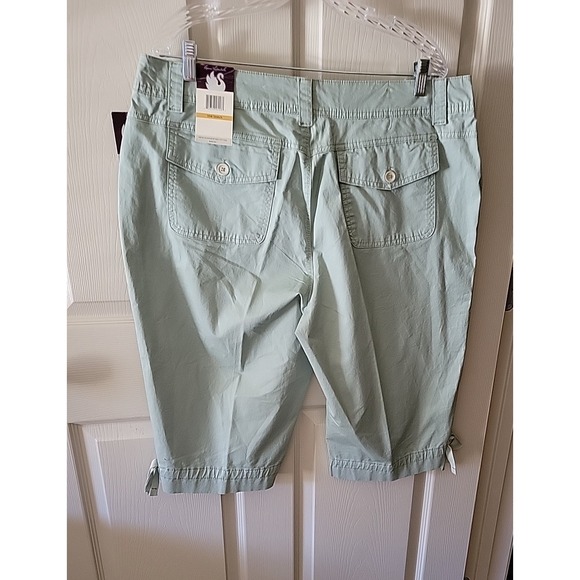 Gloria Vanderbilt Women's Capri Pants Mara Sage Green Size 16W - Picture 10 of 10